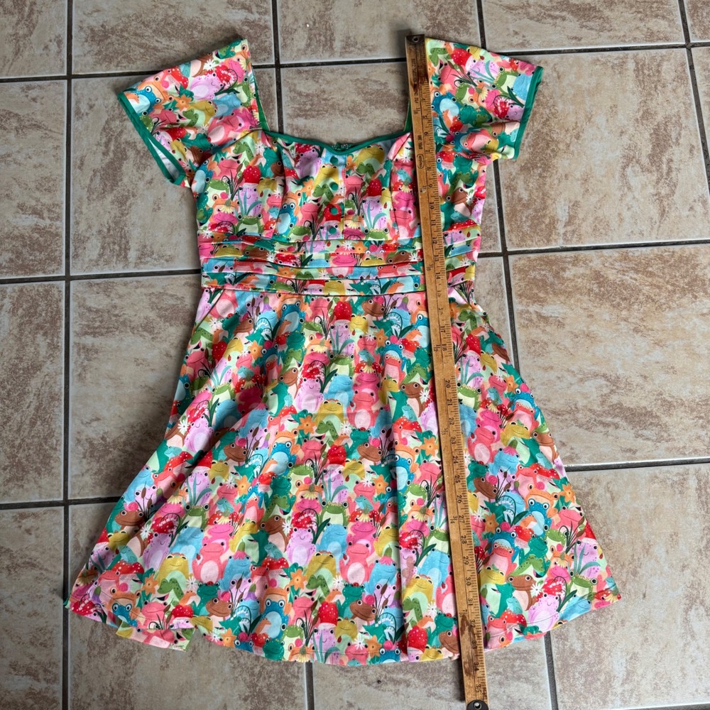 Unique Vintage Frog Ribbit Rainbow Print‎ Swing Dress Size Medium Novelty AOP - Picture 5 of 13